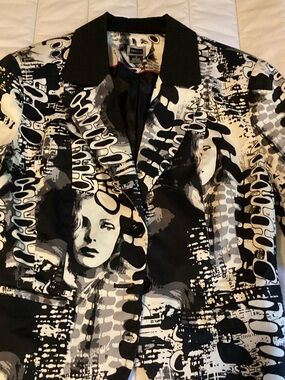 Renuar Black and White Portrait-Print Blazer